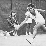 (Woman 1975)
