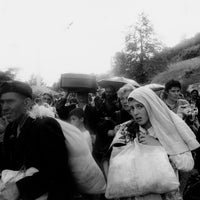 (Gilles Peress)(Farewell to Bosnia)