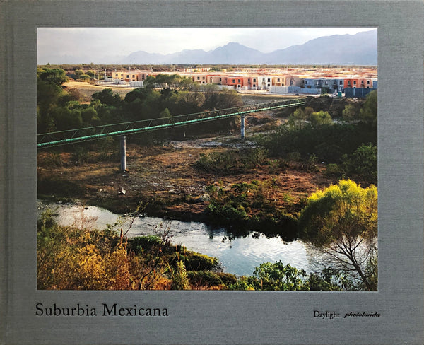 (Alejandro Cartagena)(Suburbia Mexicana)